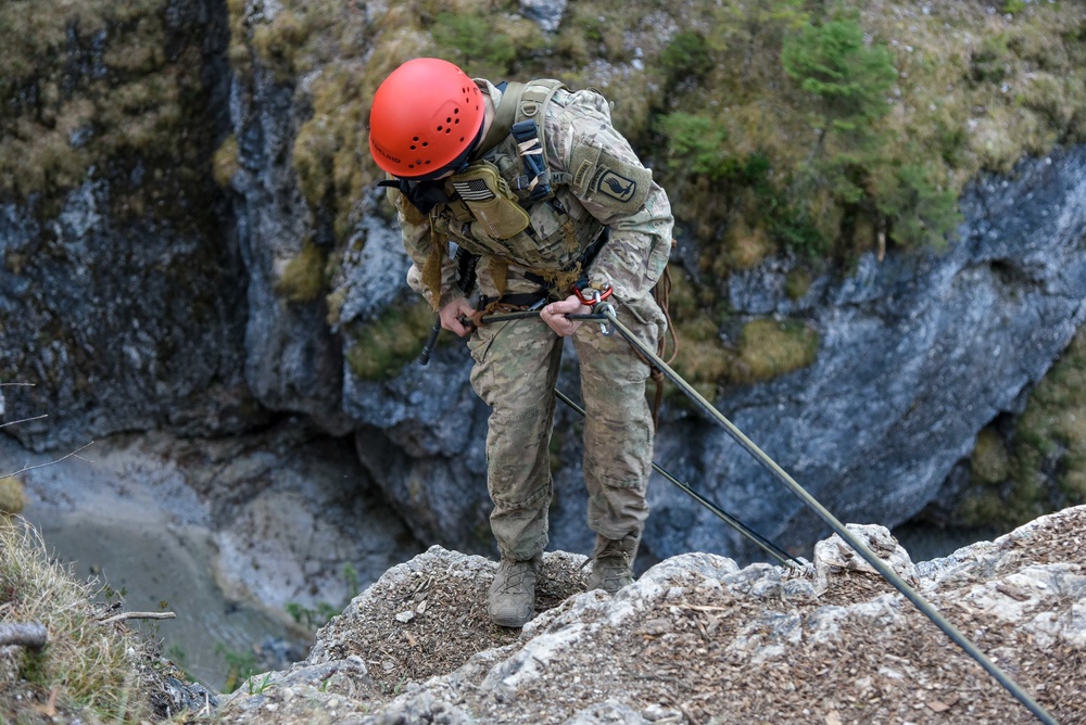 Mountain RECON Training