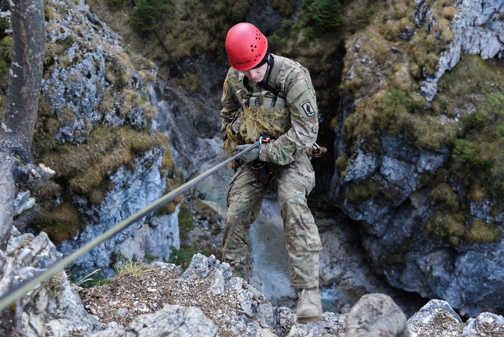 Mountain RECON Training