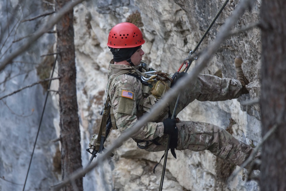 Mountain RECON Training