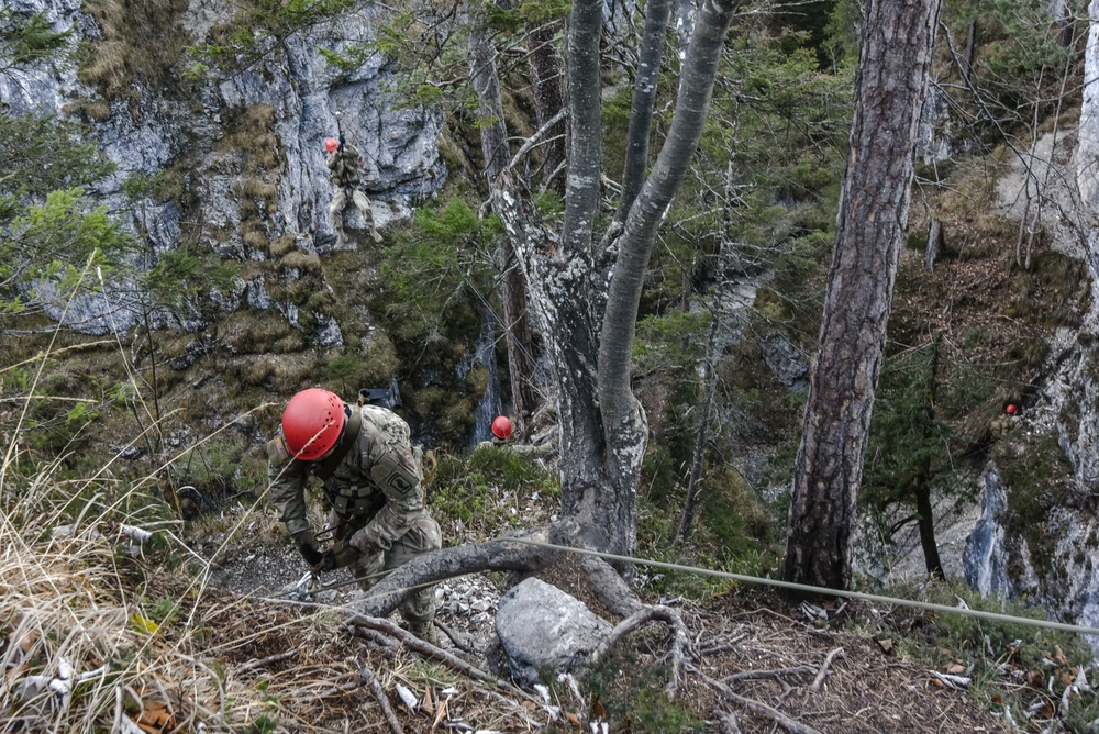 Mountain RECON Training