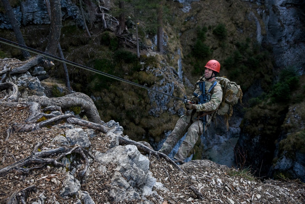 Mountain RECON Training