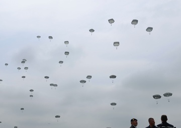 Little Rock AFB airlift squadrons participate in 72nd D-Day anniversary events