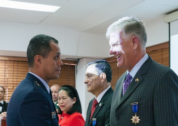 Colombia’s premier officer training center distinguishes SOCSOUTH members