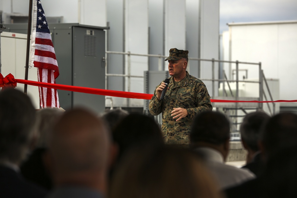 DVIDS - Images - MCAS Yuma, APS Microgrid Ribbon Cutting Ceremony [Image 6  of 6]
