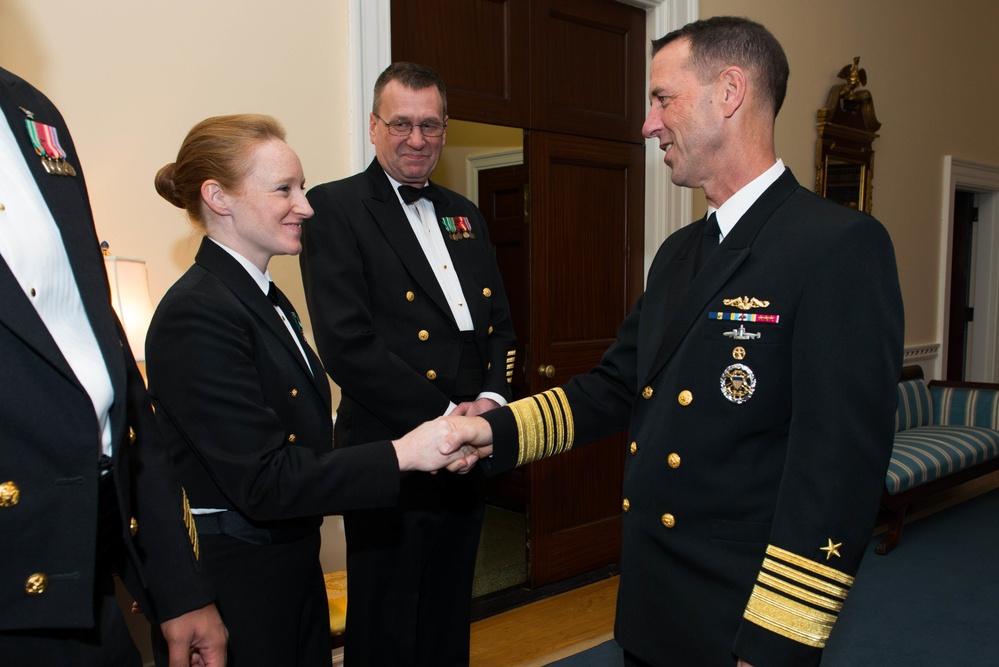 U.S. Navy Band Holiday Concert