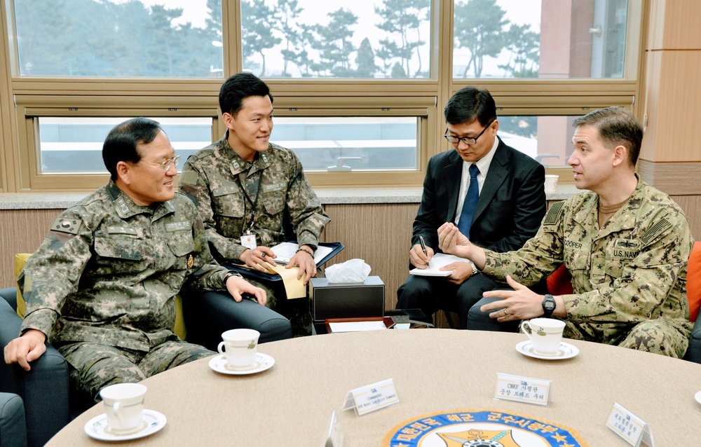 CNFK visits ROK Navy in Chinhae