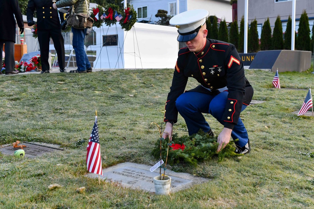 Ivy Green Cemetery hosts Wreaths Across America