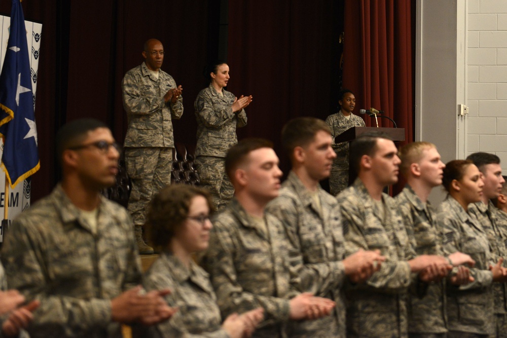 AFCENT CC visits Shaw, awards Bronze Star