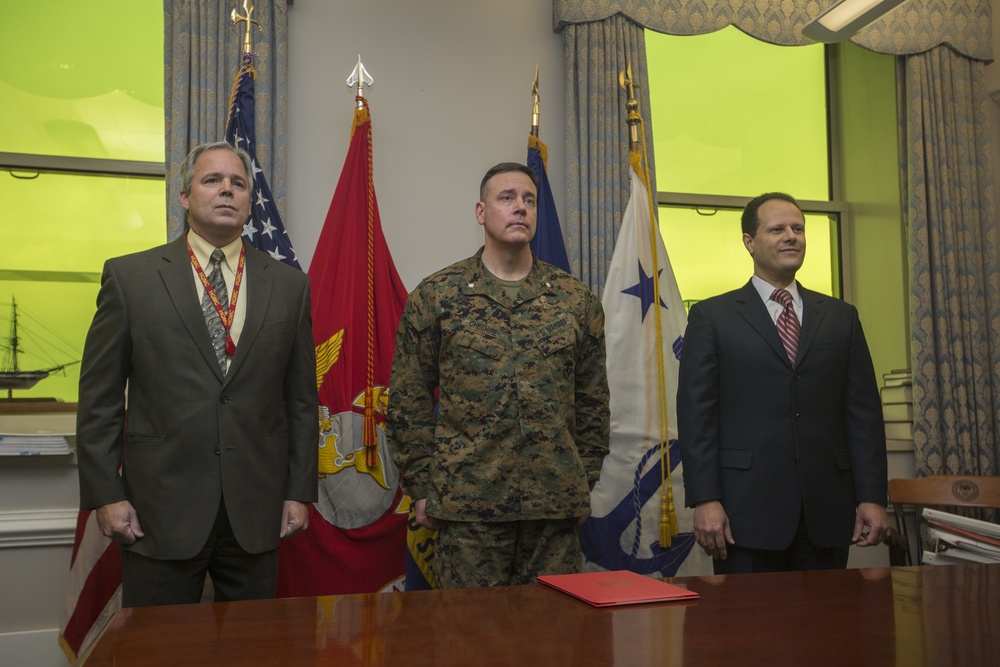 Lt. Col. Robert R. Cheshire Legion of Merit Ceremony Dec. 13, 2016