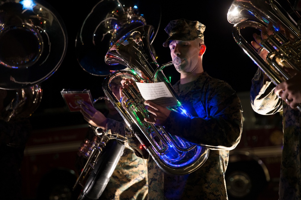 Marine Corps Base Quantico Band Christmas Caroling