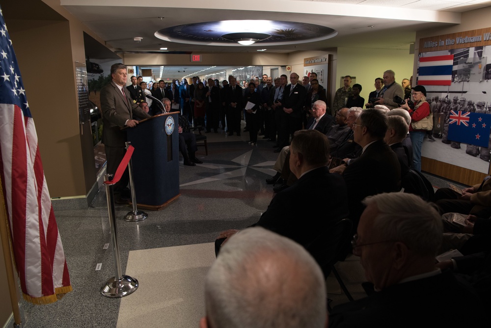 SD speaks at Vietnam War hallway dedication