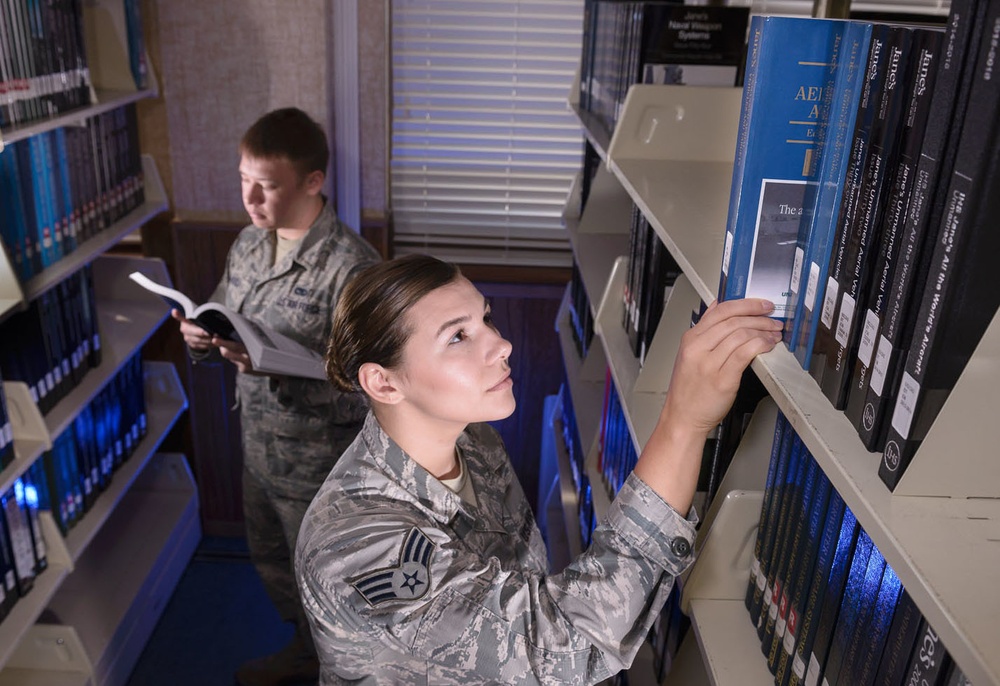 Hellcats distinguish good from bad for military aviators