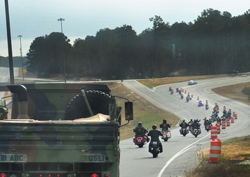 Dragon Soldiers Honor Fallen, Lay Wreaths