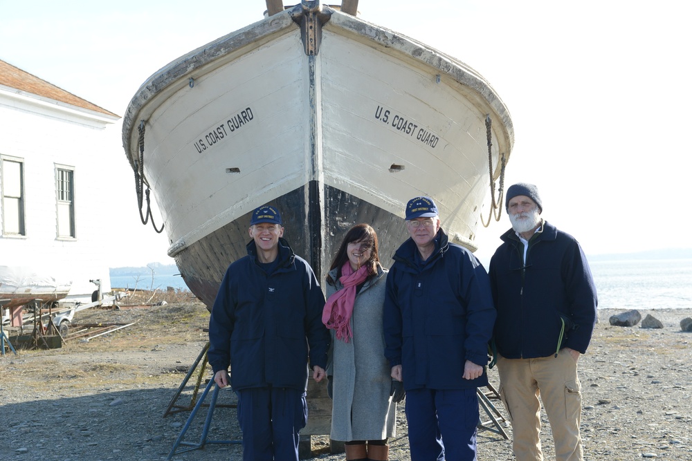Admiral Poulin vists Hull Lifesaving Museum