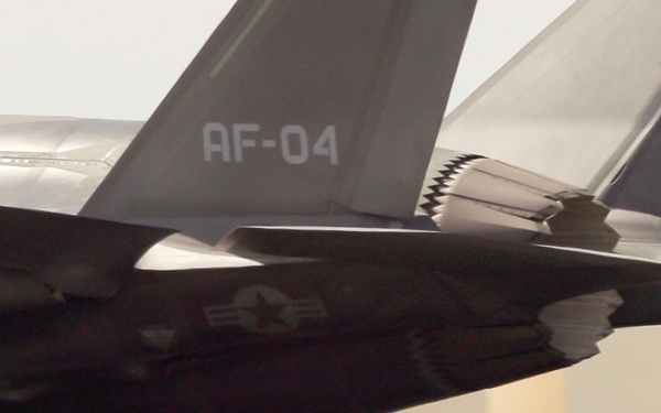 JSF tailhook testing begins at Edwards