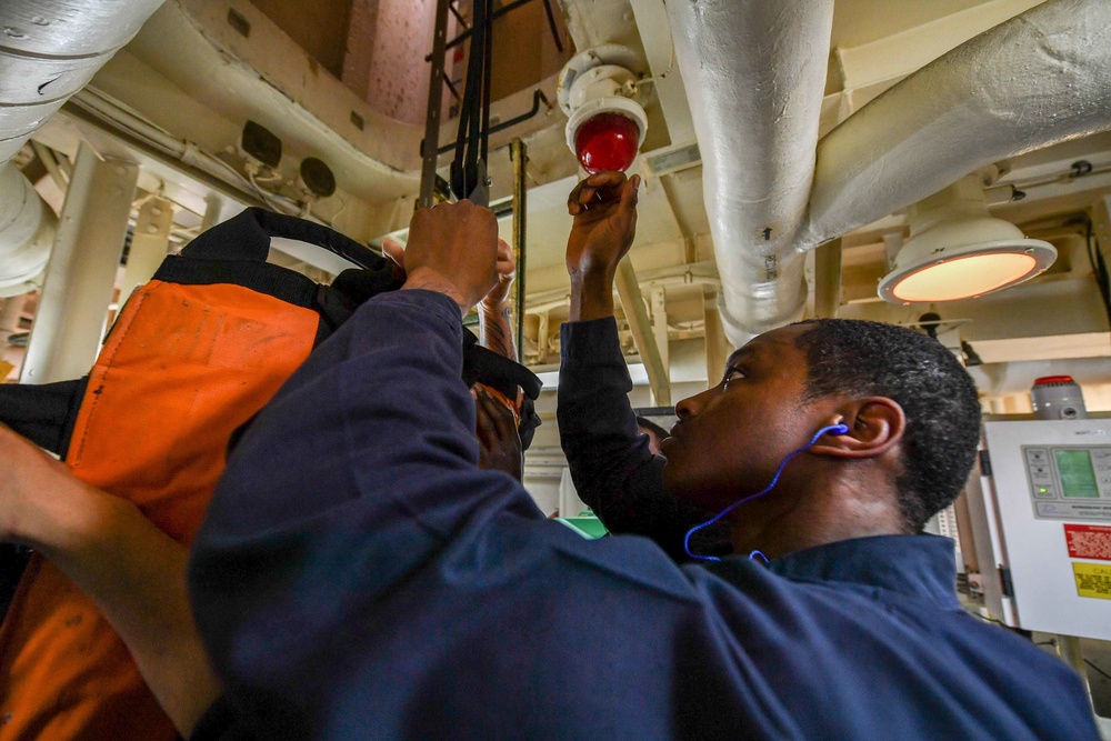 Laboon is underway conducting a Composite Training Unit Exercise (COMPTUEX) with the George H.W. Bush Carrier Strike Group in preparation for an upcoming deployment.