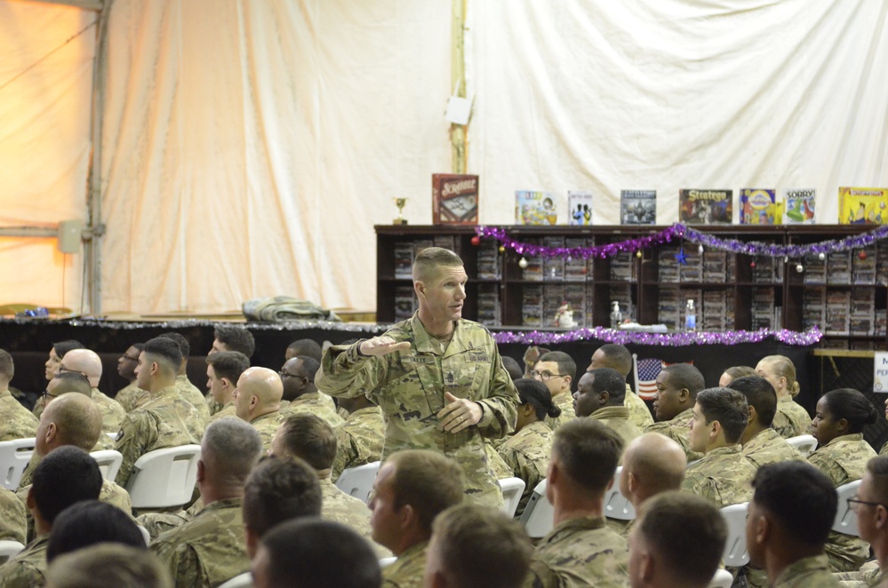 SMA Dailey visits CJTF-OIR in Iraq