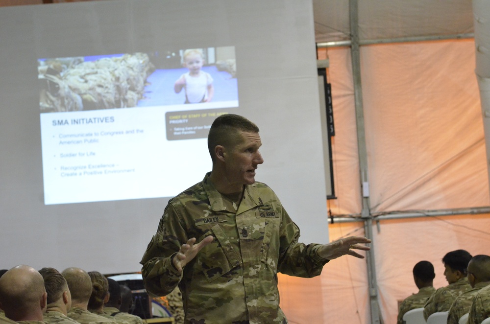 SMA Dailey visits CJTF-OIR in Iraq