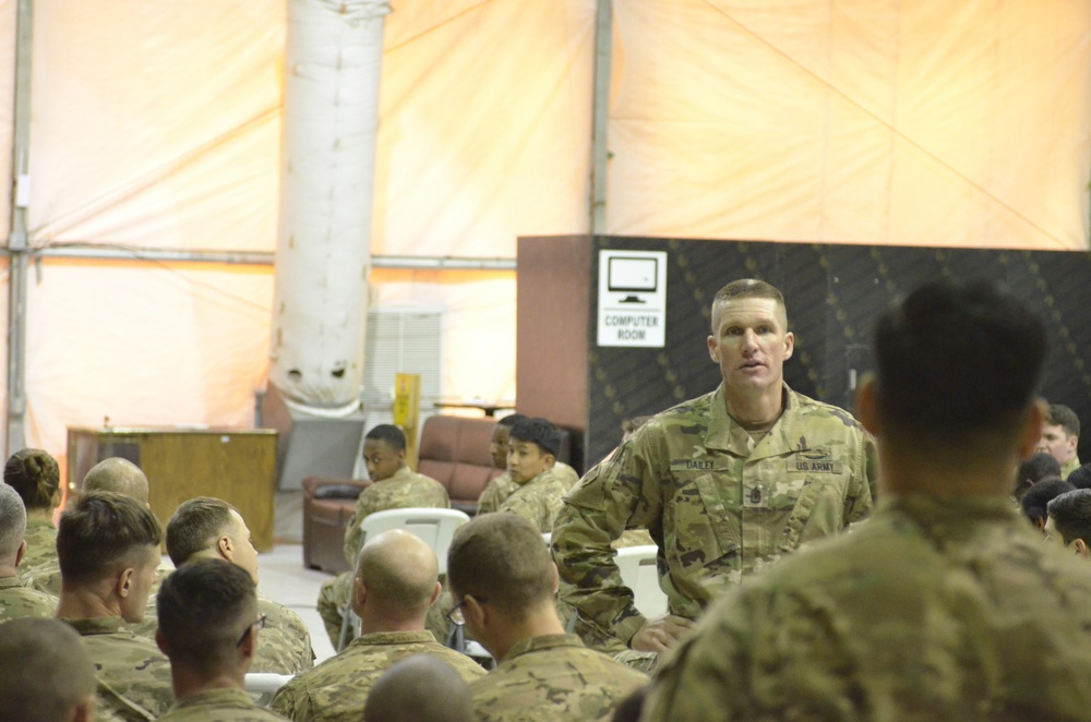 SMA Dailey visits CJTF-OIR in Iraq