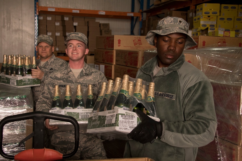 386th AEW delivers holiday meals to forward-deployed service members