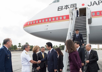 Japanese Prime Minister Arrives in Hawaii for Memorial Visit