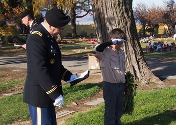 VFW Auxiliary brings Wreaths Across America to the King City Cemetery