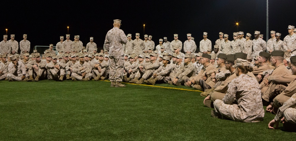 CMC and SMMC visit SPMAGTF Marines in Djibouti