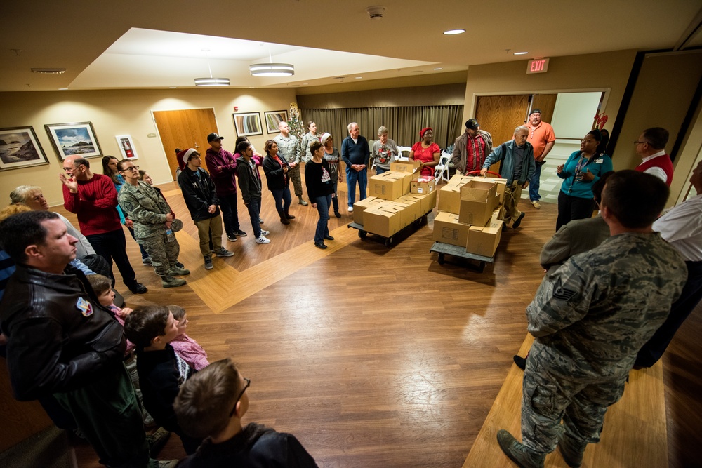 SJ, community bring holiday cheer to veterans