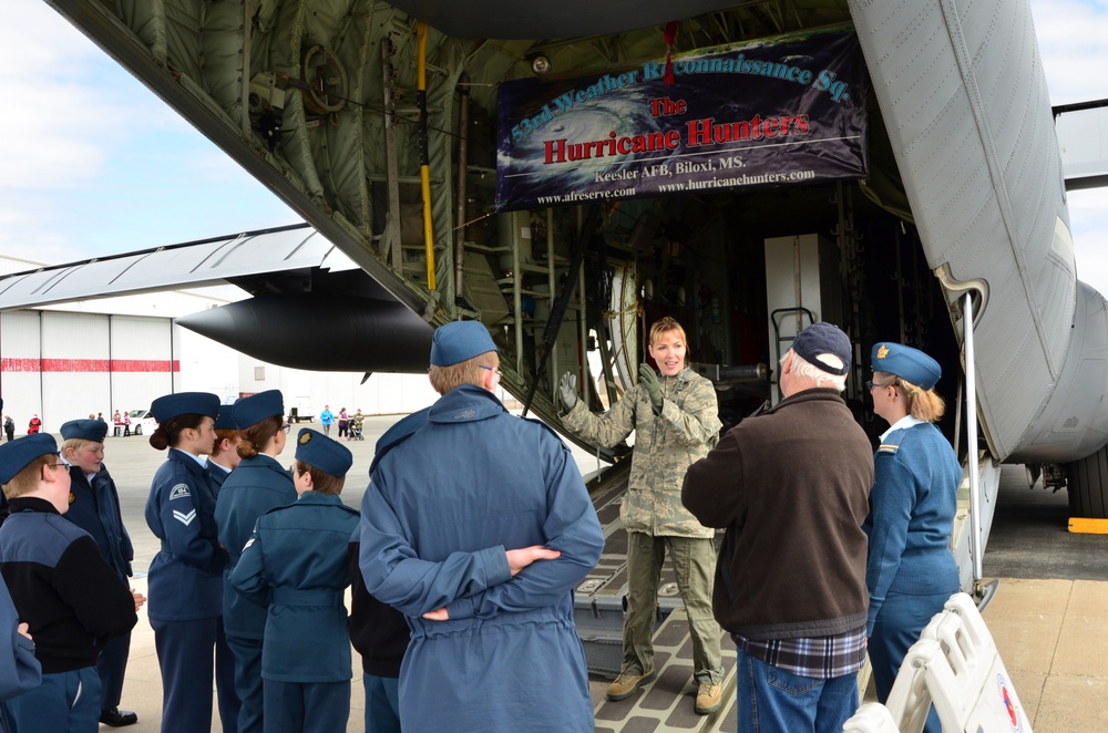 Hurricane Hunters complete week-long awareness tour