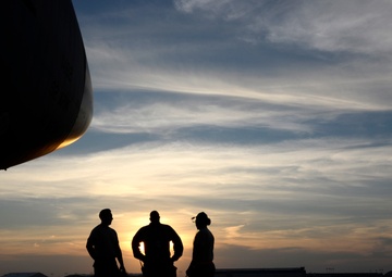 MacDill joins forces for Exercise Global Thunder 17