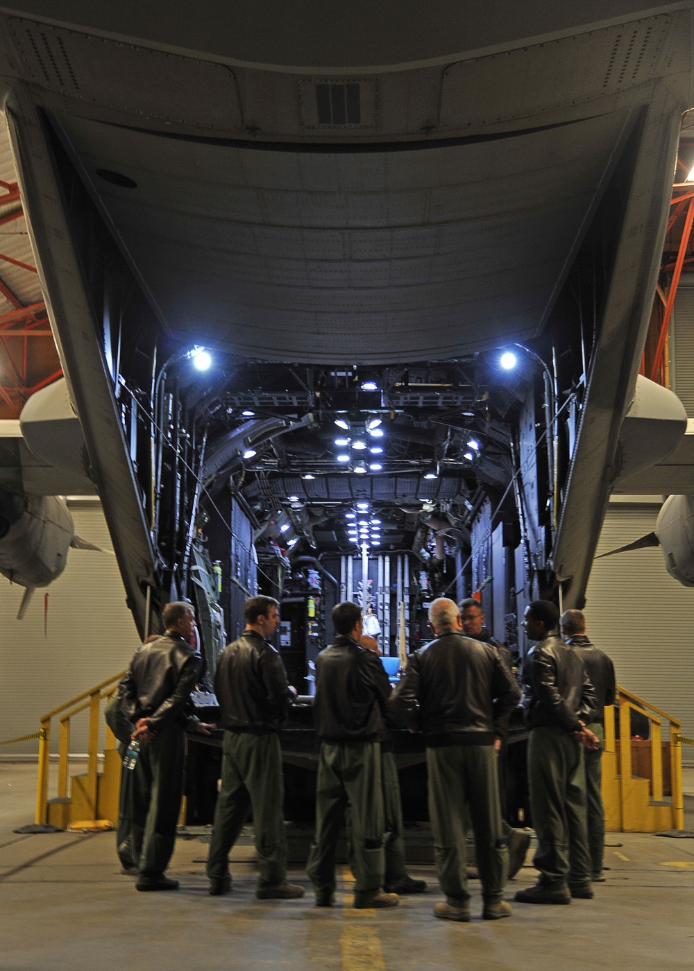 Hurricane Hunters investigate training options at Kirtland AFB