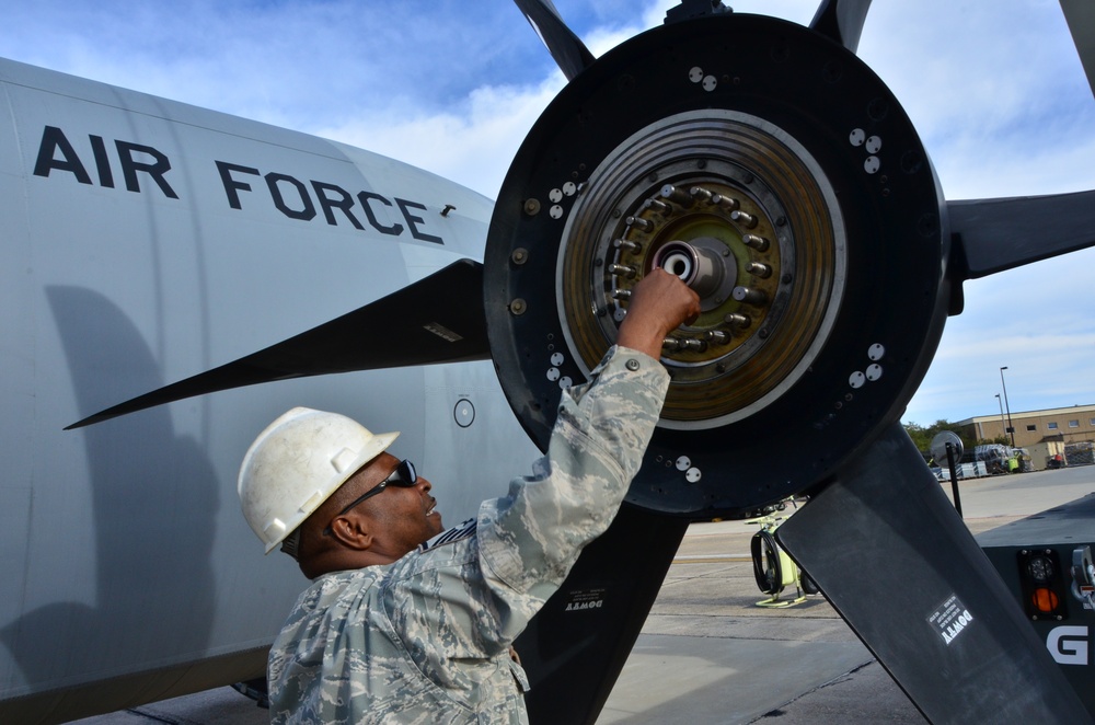 403rd Maintainers keep engines turning