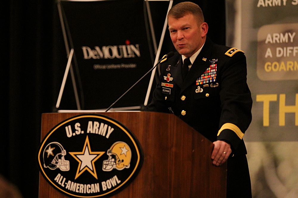 3-Star Speaks to Army All-American Marching Band