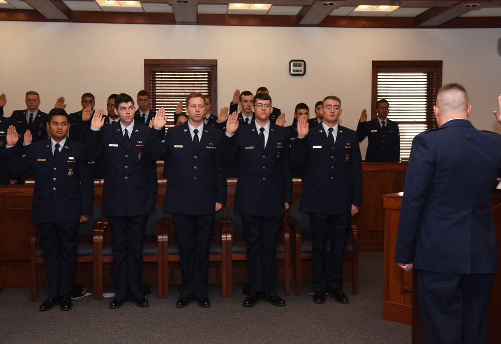 Order in the Court: Airmen serve as jury for mock trial