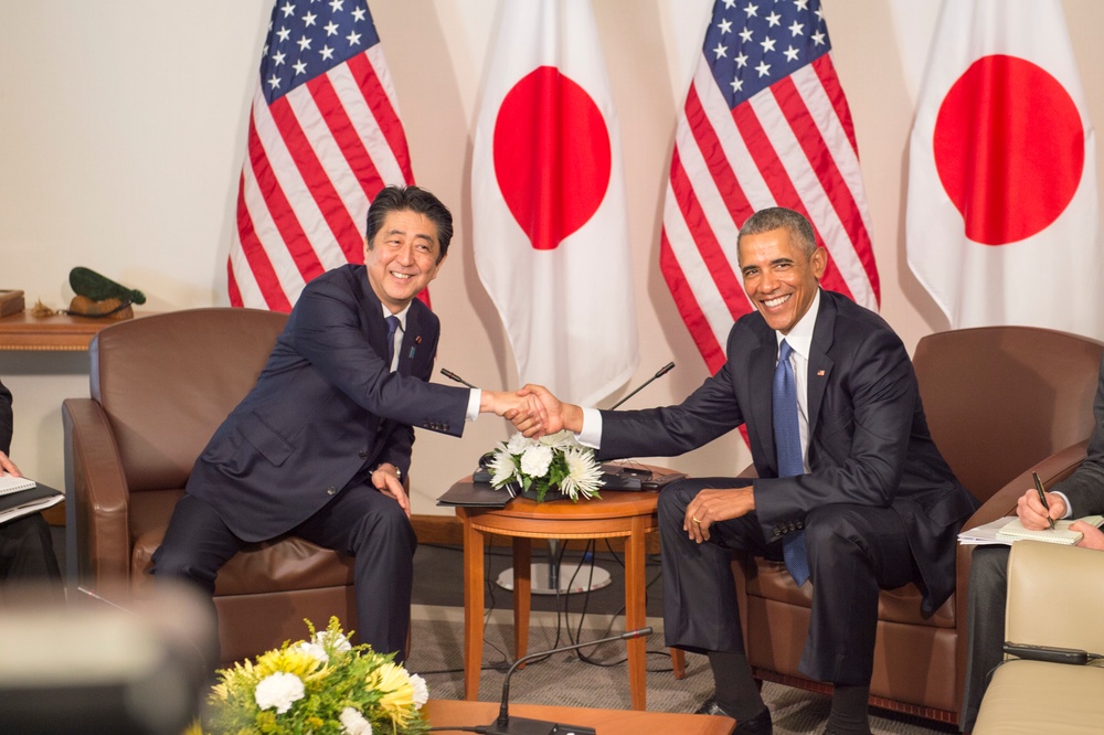 President Obama and Prime Minister Abe Visit U.S. Pacific Command
