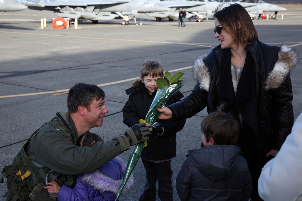 Electronic Attack Squadron 130 returns to Naval Air Station Whidbey Island following deployment