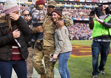 Surprise homecoming of Spc. Leo Watkins Jr.