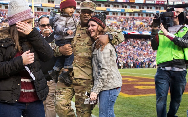 Surprise homecoming of Spc. Leo Watkins Jr.