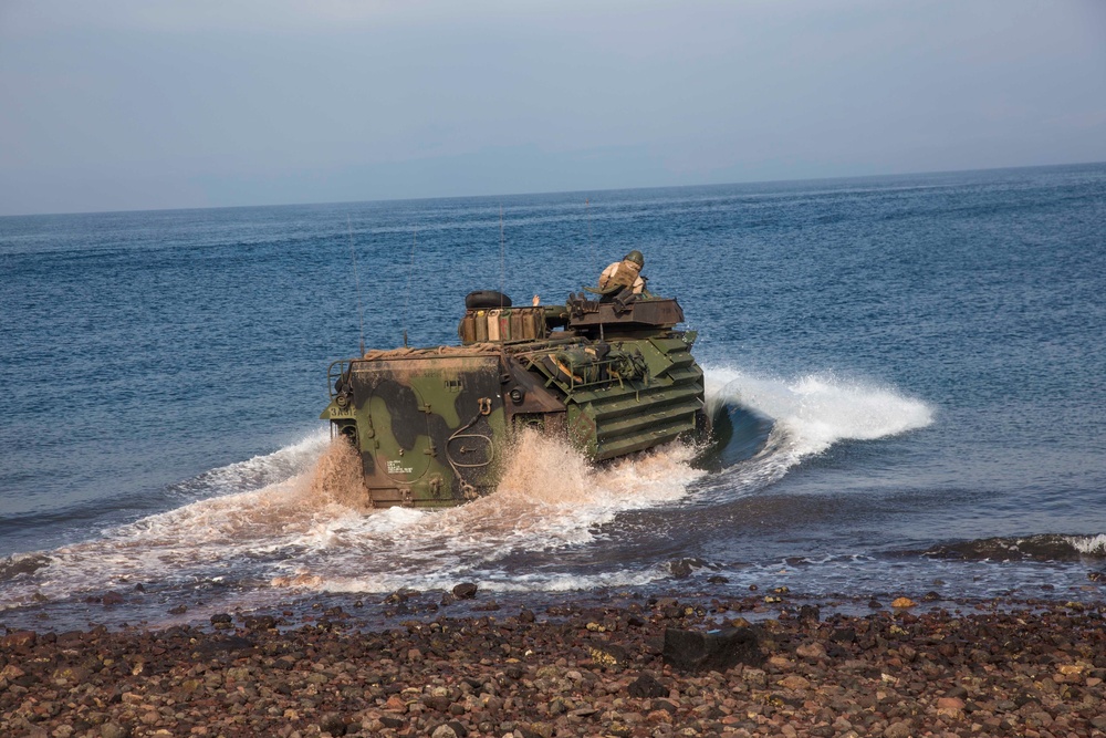 11th Marine Expeditionary Unit - Amphibious Assault Vehicle Operations