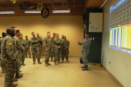 3ABCT Soldiers hone signal skills