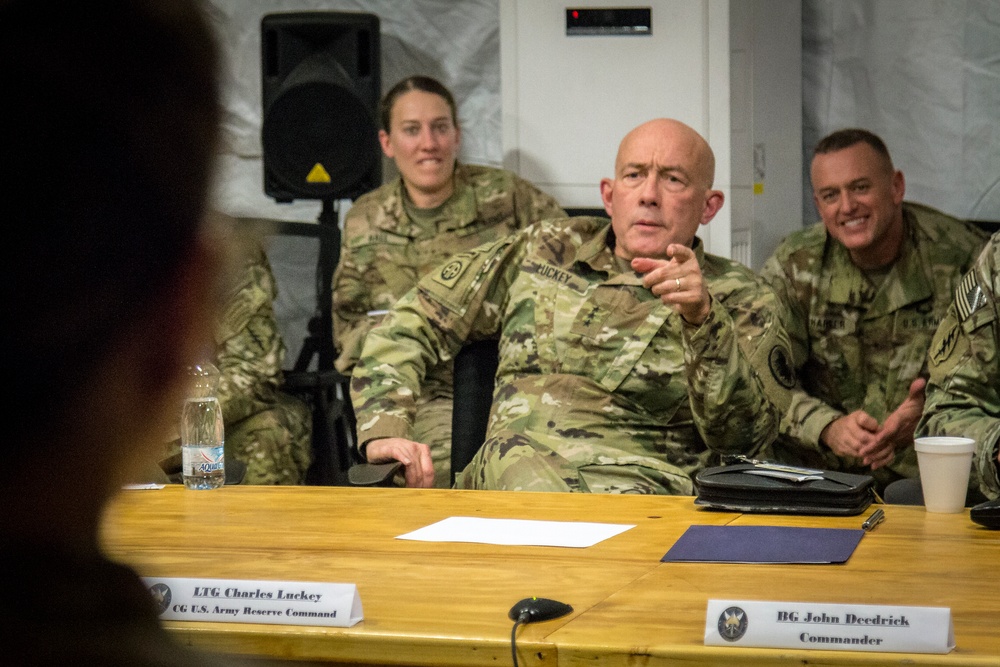 Lt. Gen. Luckey visits deployed soldiers