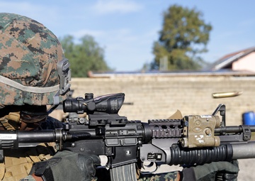 Train like we fight: Marines conduct unique range in Italy