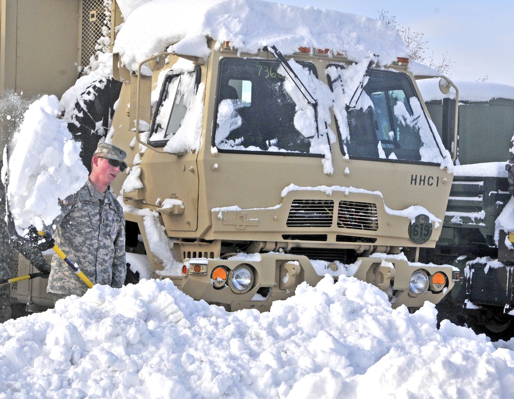 10th Mountain Division Sustainment Brigade Soldiers Respond to Lake Effect Snow