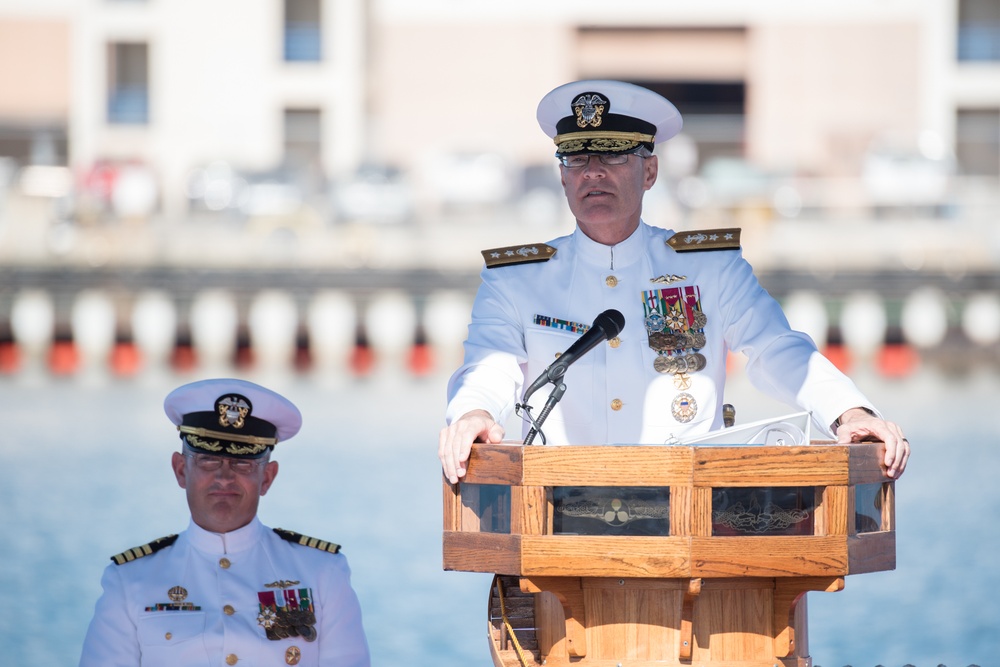 Naval Submarine Training Center holds change of command