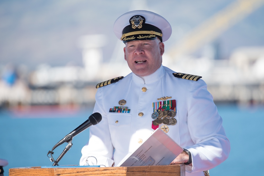 Naval Submarine Training Center holds change of command