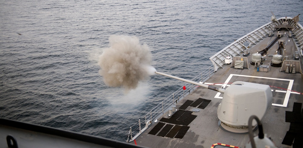 USS Lake Champlain (CG 57) Naval Surface Fire Support Exercise