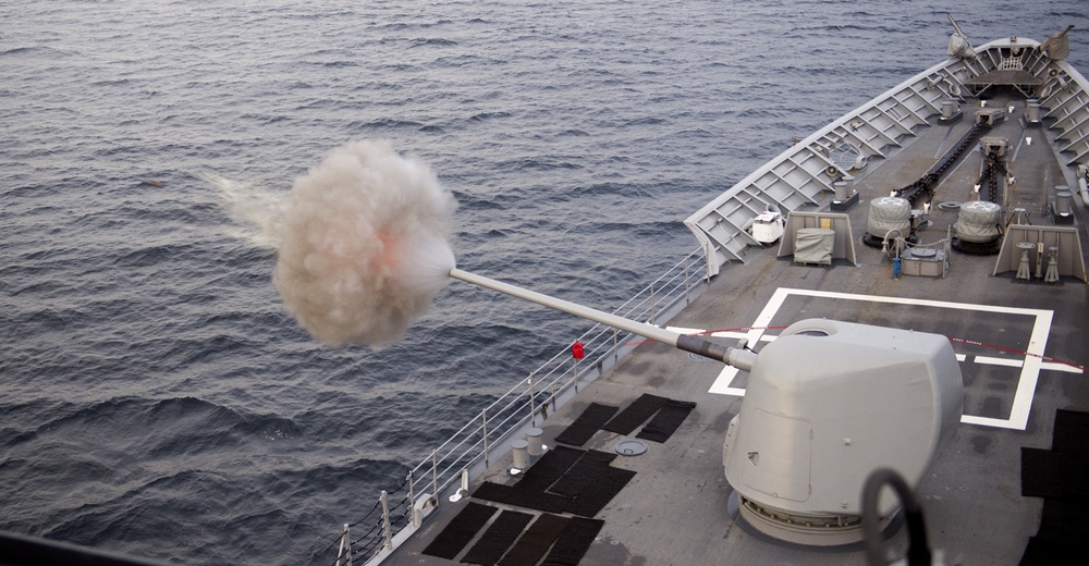 USS Lake Champlain (CG 57) Naval Surface Fire Support Exercise