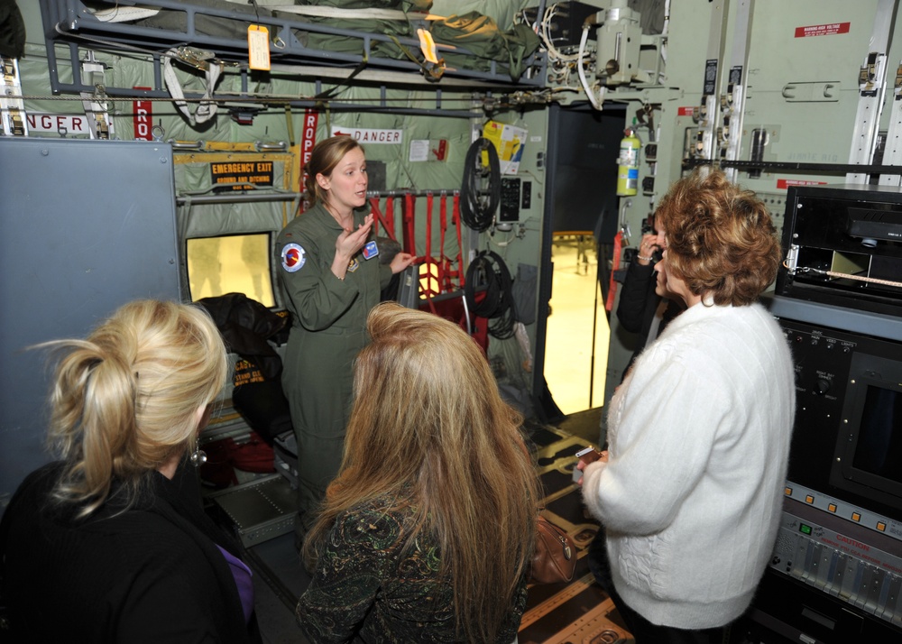 Keesler Spouse's Club visit Hurricane Hunters