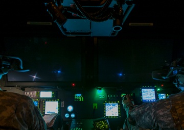 Pilots conduct Apache proficiency training