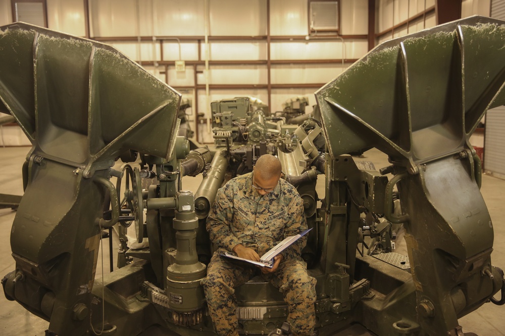 1/10 participates in Reconnaissance, Selection, Occupying Position training